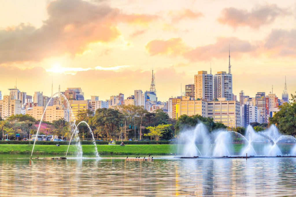 Lago no Parque Ibirapuera. Imagem ilustrativa para texto bairros nobres de São Paulo.