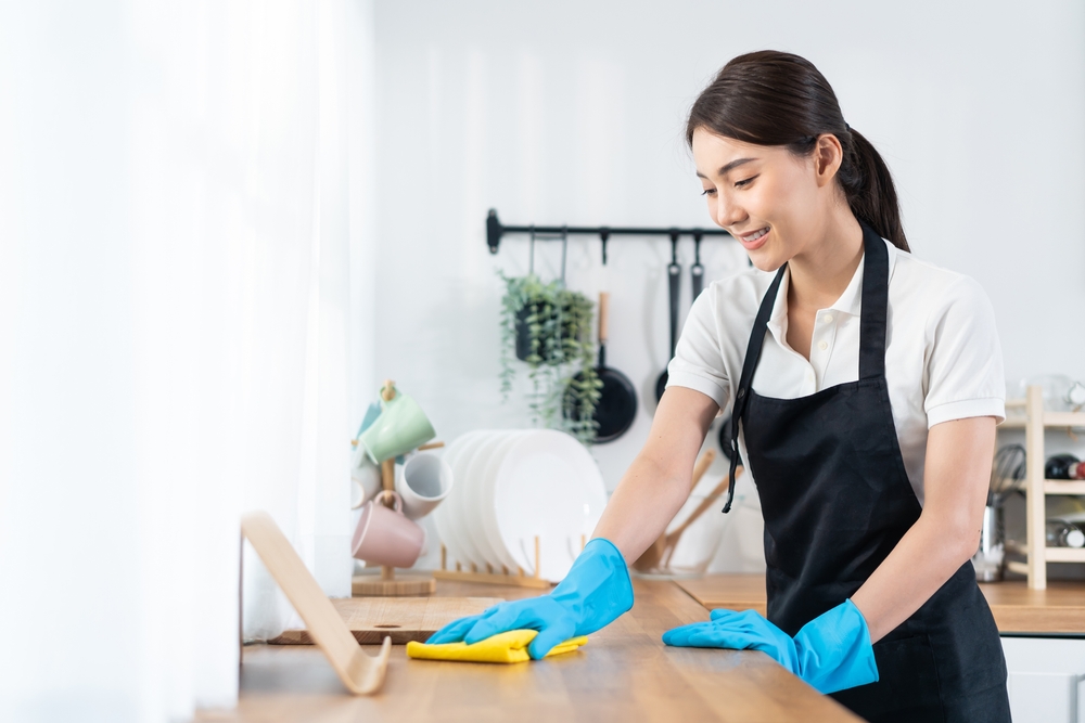 Aprenda a montar um cronograma de limpeza doméstica Riva Incorporadora