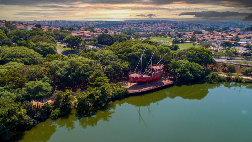 Imagem do Parque Taquaral, que fica próximo do Parque Prado, em Campinas 